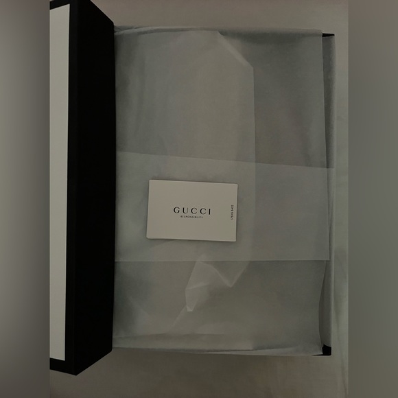 Authentic Gucci Boots (Unworn). - Picture 9 of 10